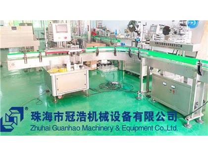 旋蓋機，鋁箔封口機，貼標機，噴碼機，整套生產(chǎn)線已完成生產(chǎn)送貨至客戶公司